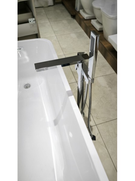 Смеситель для ванной Uovo A71002